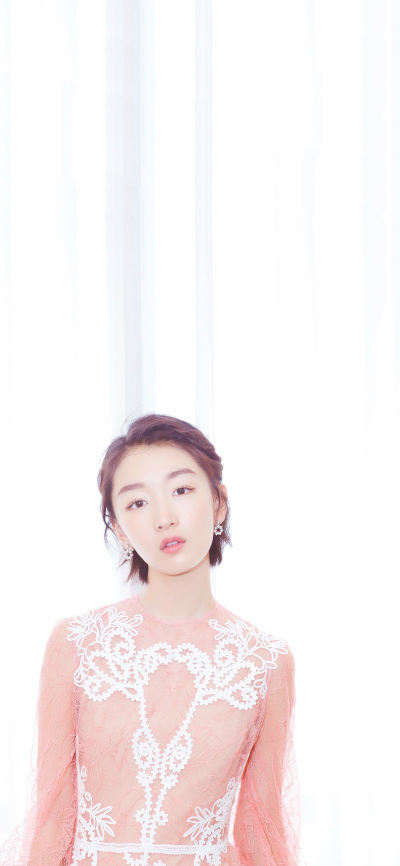 人像壁纸 [2436×1125]周冬雨 演员 明星 艺人 短发 苹果手机美女壁纸图片