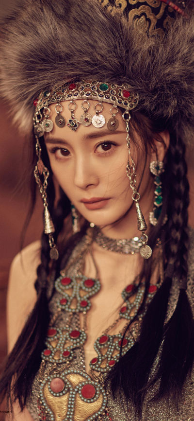 人像壁纸 [2436×1125]杨幂 艺人 演员 造型 楼兰 苹果手机美女壁纸图片
