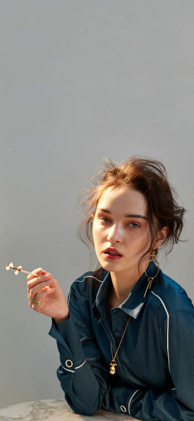 人像壁纸 [2436×1125]欧美美女 写真 妆容 气质 苹果手机美女壁纸图片
