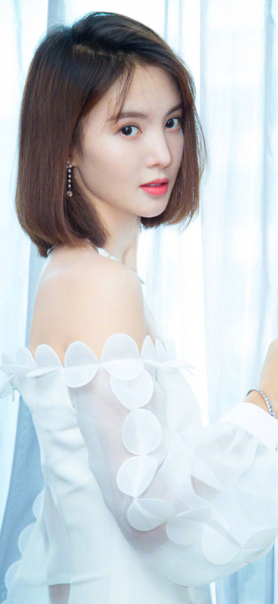 人像壁纸 [2436×1125]演员 金晨 艺人 短发 苹果手机美女壁纸图片