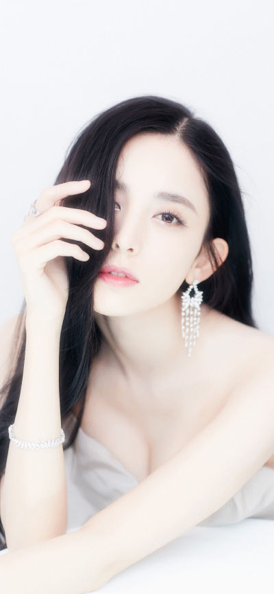 人像壁纸 [2436×1125]古力娜扎 演员 明星 艺人 长发 苹果手机美女壁纸图片