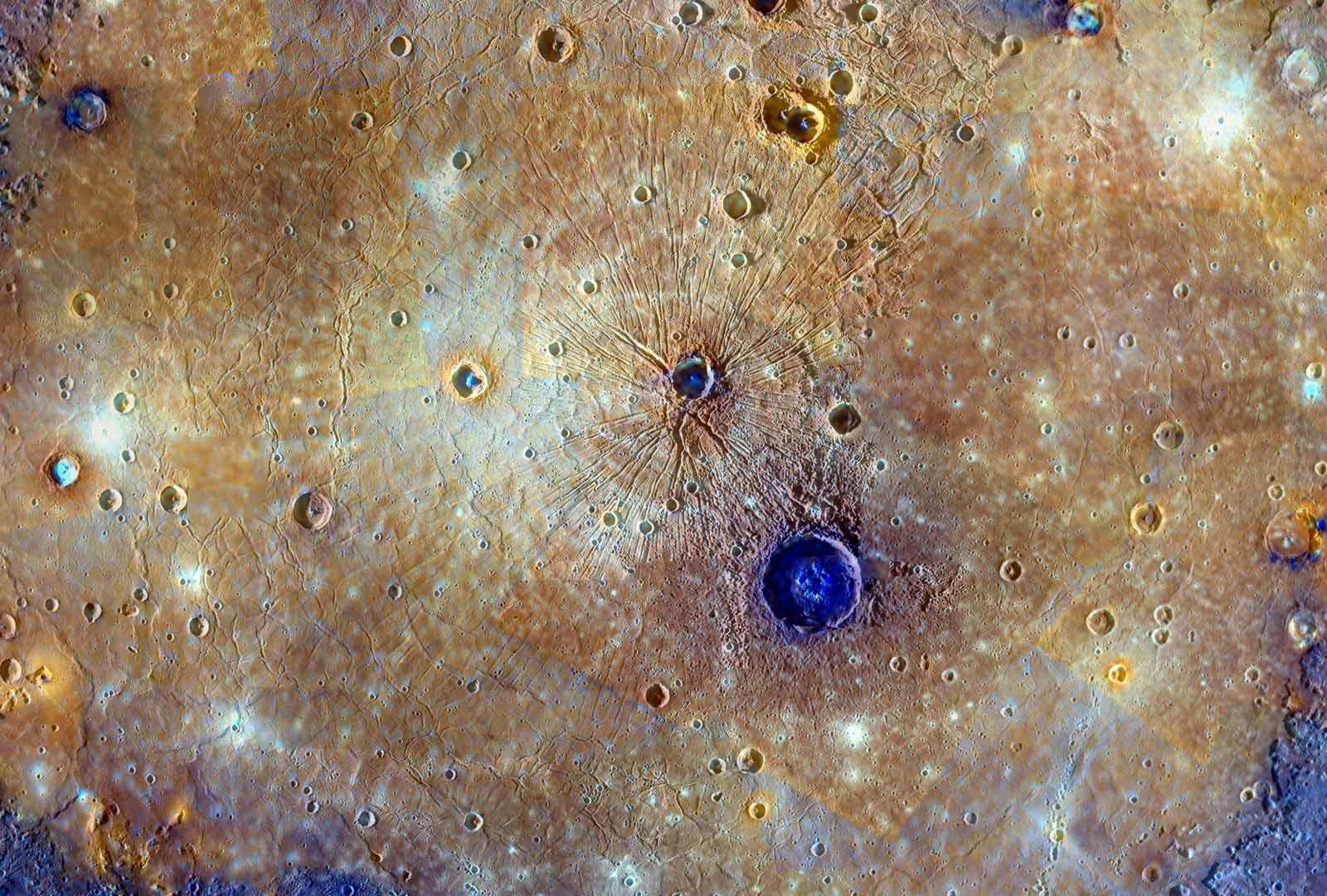 必应壁纸 2020年7月7日 卡洛里盆地的合成全彩图，水星