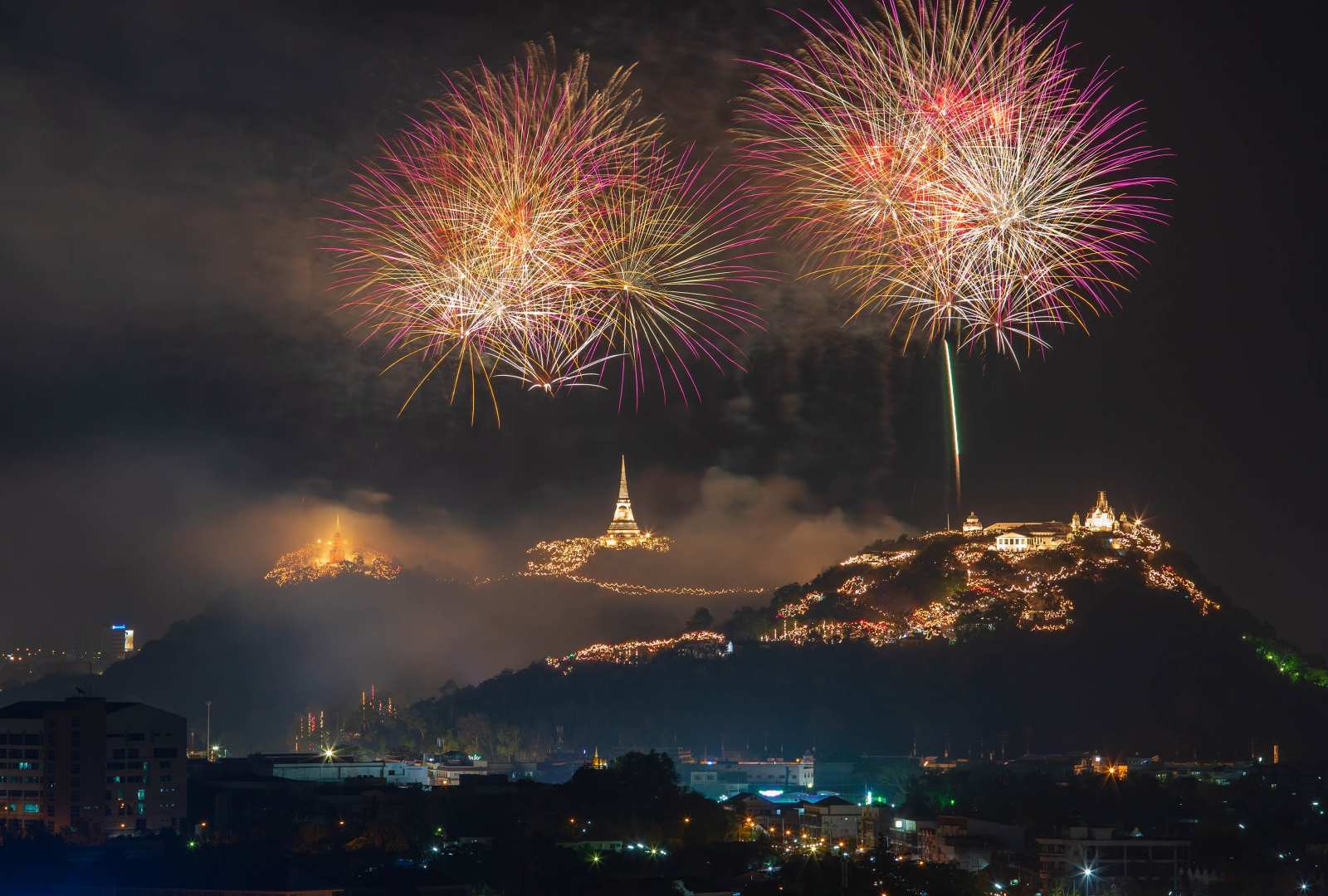 必应壁纸 2023年12月31日 明年见!