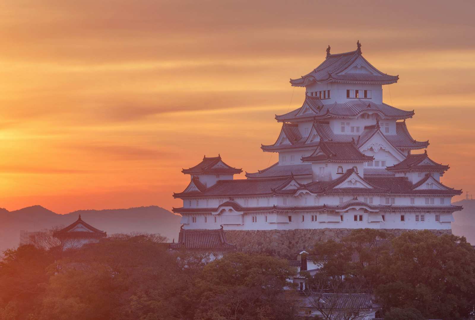 必应壁纸 2024年4月6日 皇家景观