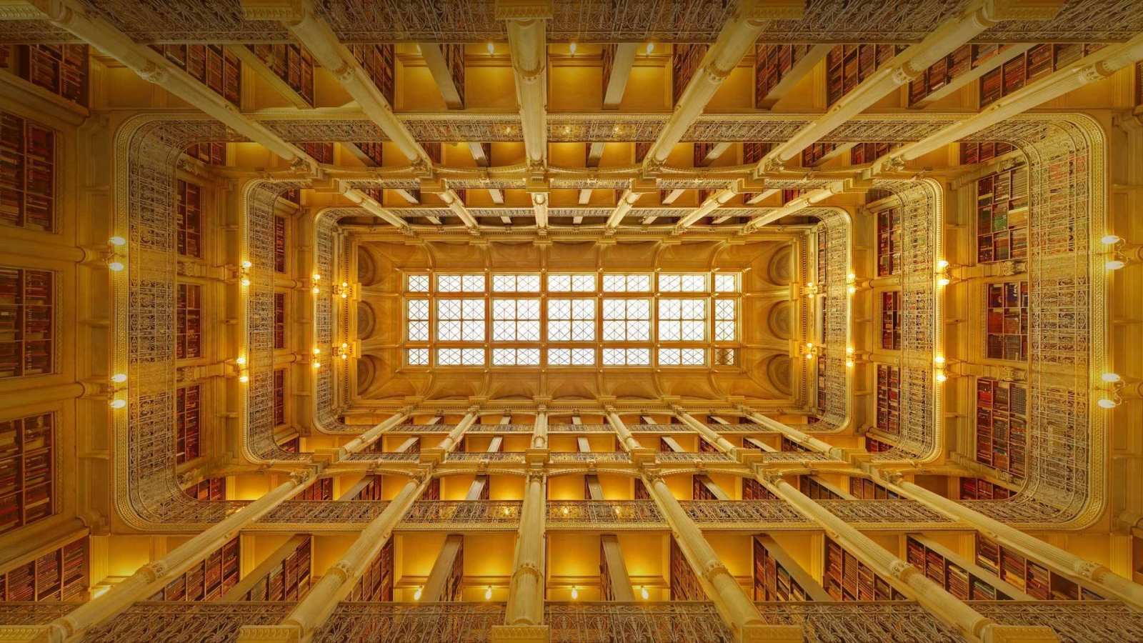 必应壁纸 2017年9月8日 乔治皮博迪图书馆，美国马里兰州巴尔的摩市