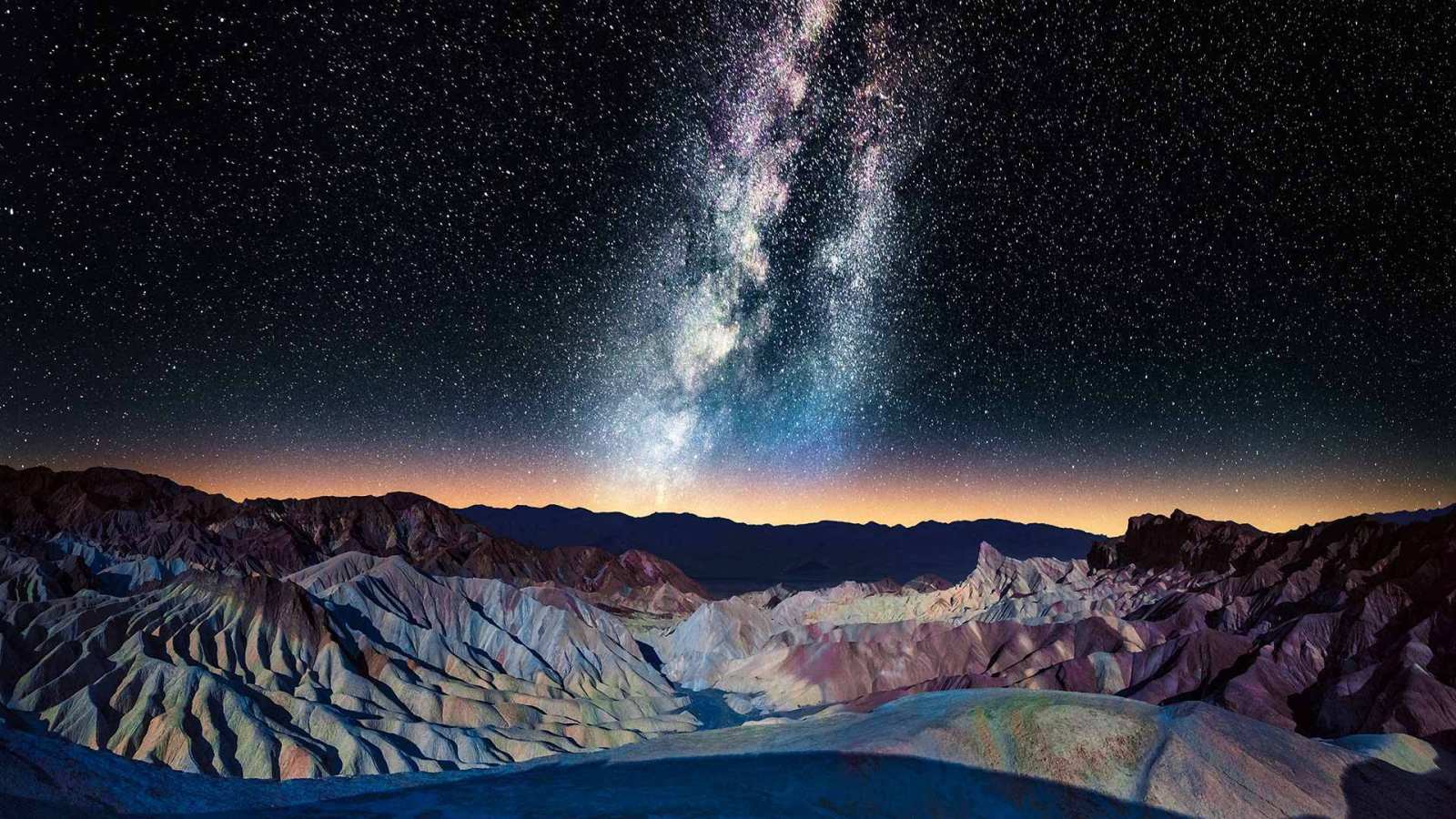 必应壁纸 2023年2月11日 布满星星的天空