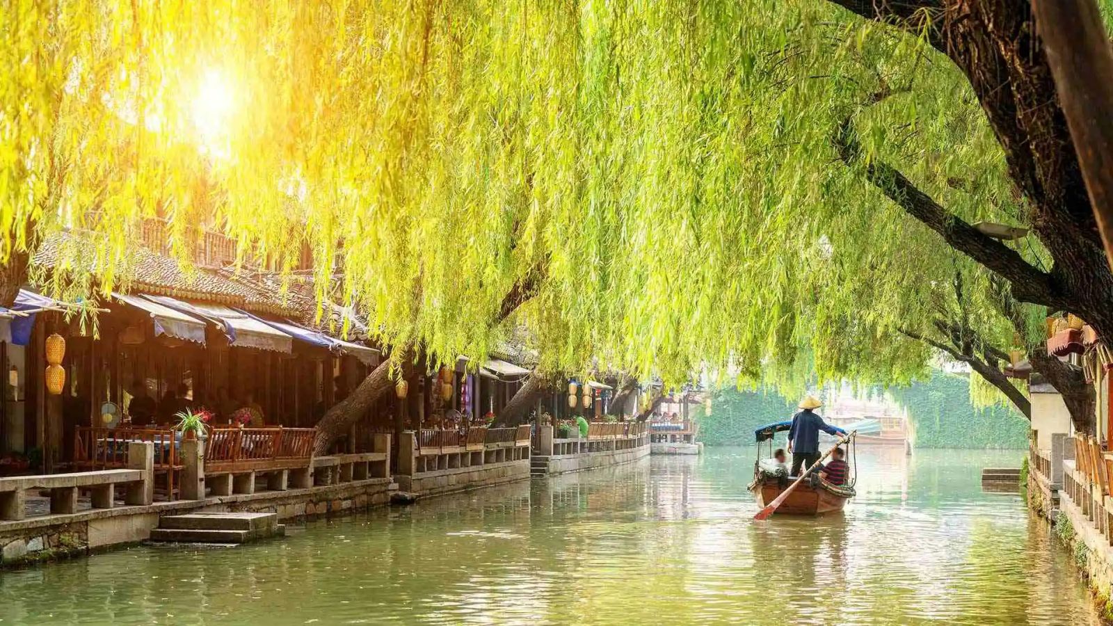 必应壁纸 2025年4月4日 春和景明