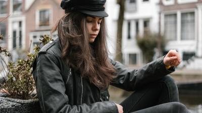 文案背景壁纸 高颜值美女高清图片壁纸2