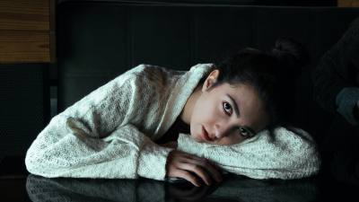 文案背景壁纸 欧美美女迷人写真图片壁纸4