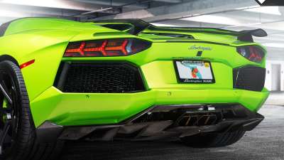 文案背景壁纸 2014兰博基尼Aventador LP 700-4 2/10