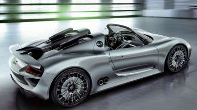 文案背景壁纸 银色保时捷918 Spyder 6/11