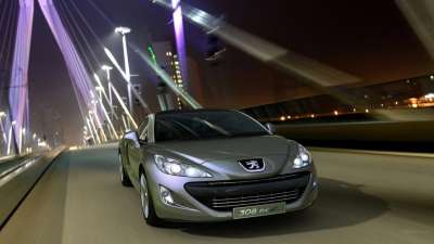 文案背景壁纸 东风标致308RCZ 9/12
