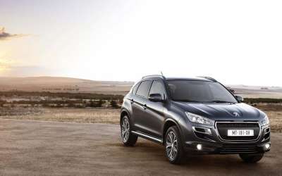 文案背景壁纸 标致紧凑型SUV4008 13/19