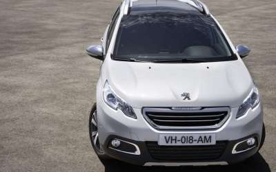 文案背景壁纸 2014款标致SUV2008 10/10